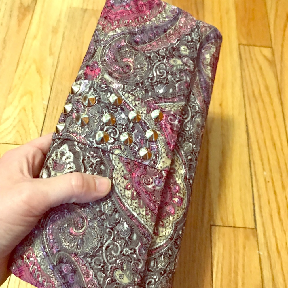 Charming Charlie Clutch